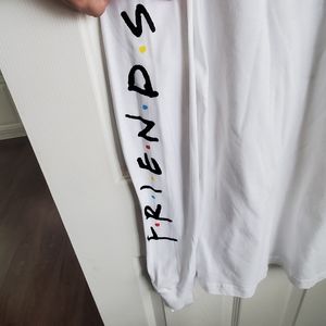 Long sleeve tshirt FRIENDS size small